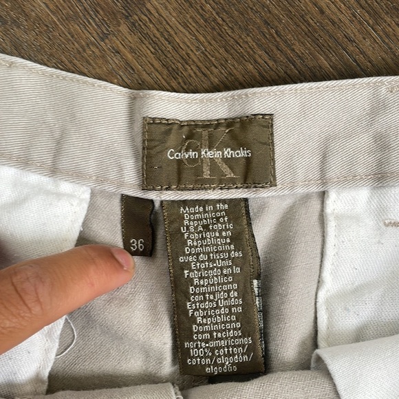 Calvin Klein Khaki (36) - Picture 5 of 5